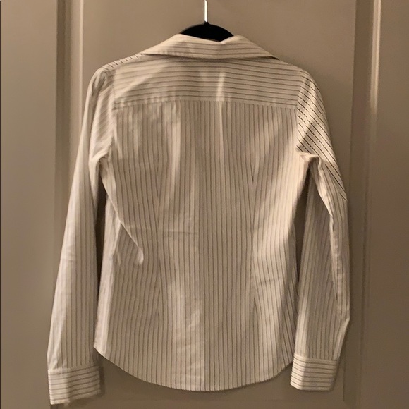 Theory button down tailored shirt, size P - Picture 4 of 4